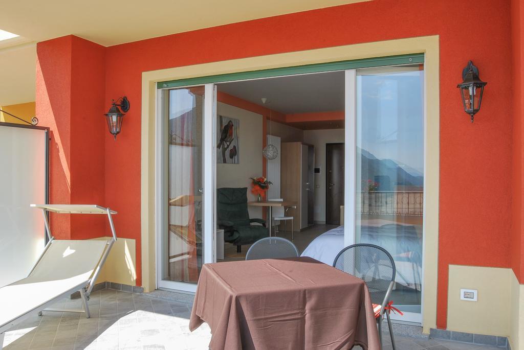 Residence Usignolo Trarego Bilik gambar