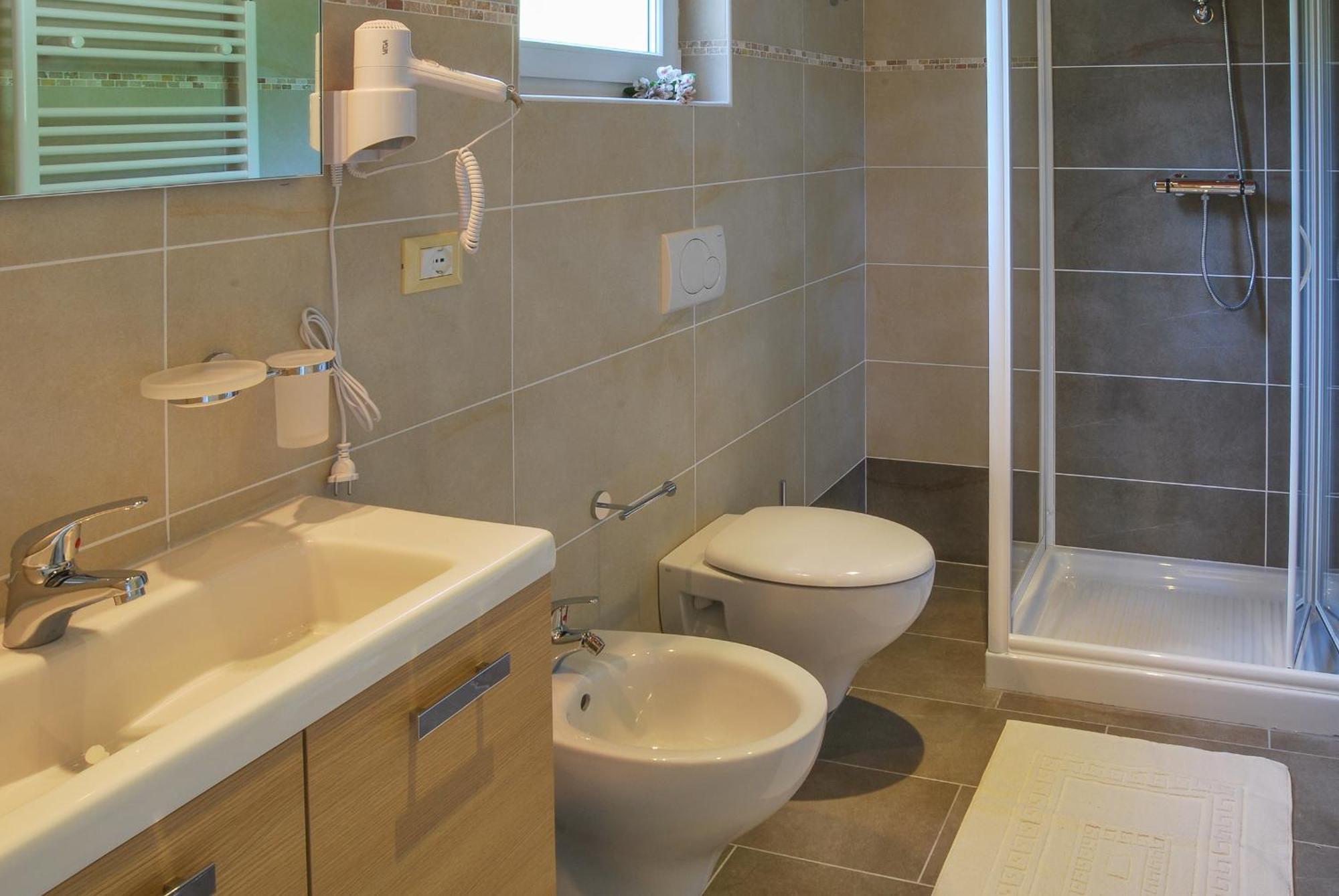 Residence Usignolo Trarego Bilik gambar