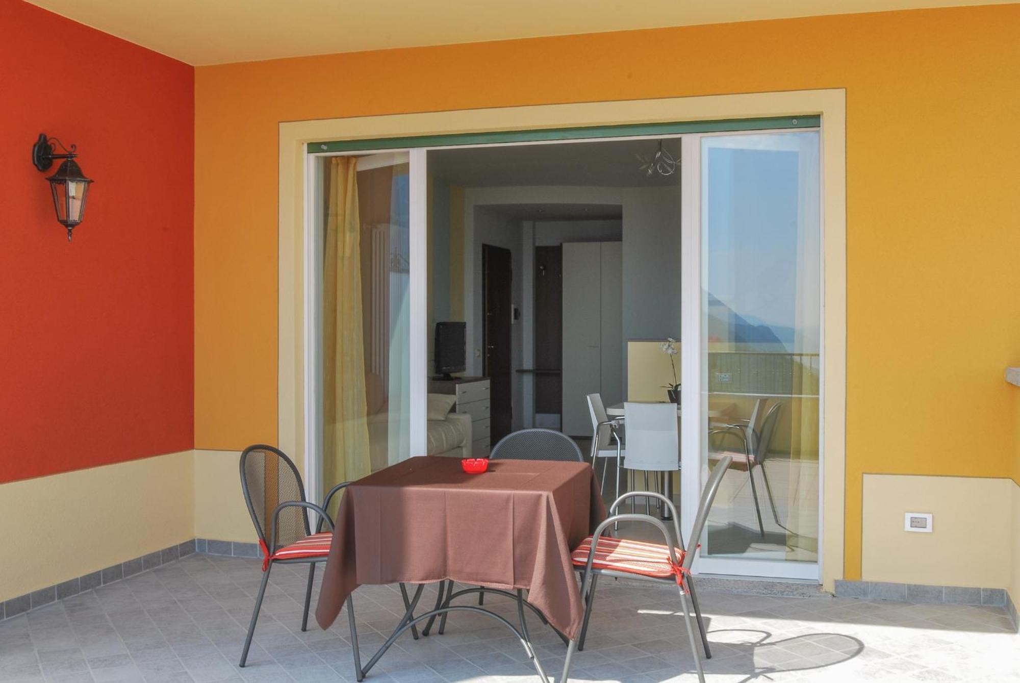 Residence Usignolo Trarego Bilik gambar